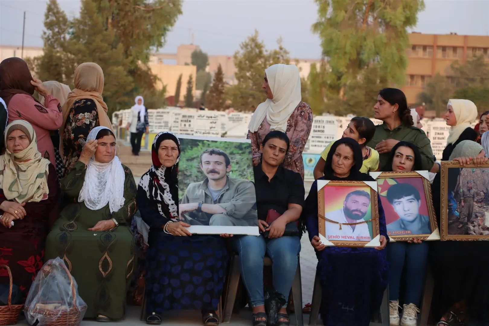 Li Qamişlo 110 şehîdên Tebaxê hatin bibîranîn