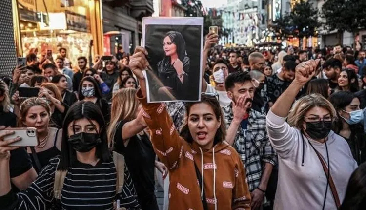 Bi salvegera qetilkirina Jîna Emînî re gelek çalakvan hatin girtin