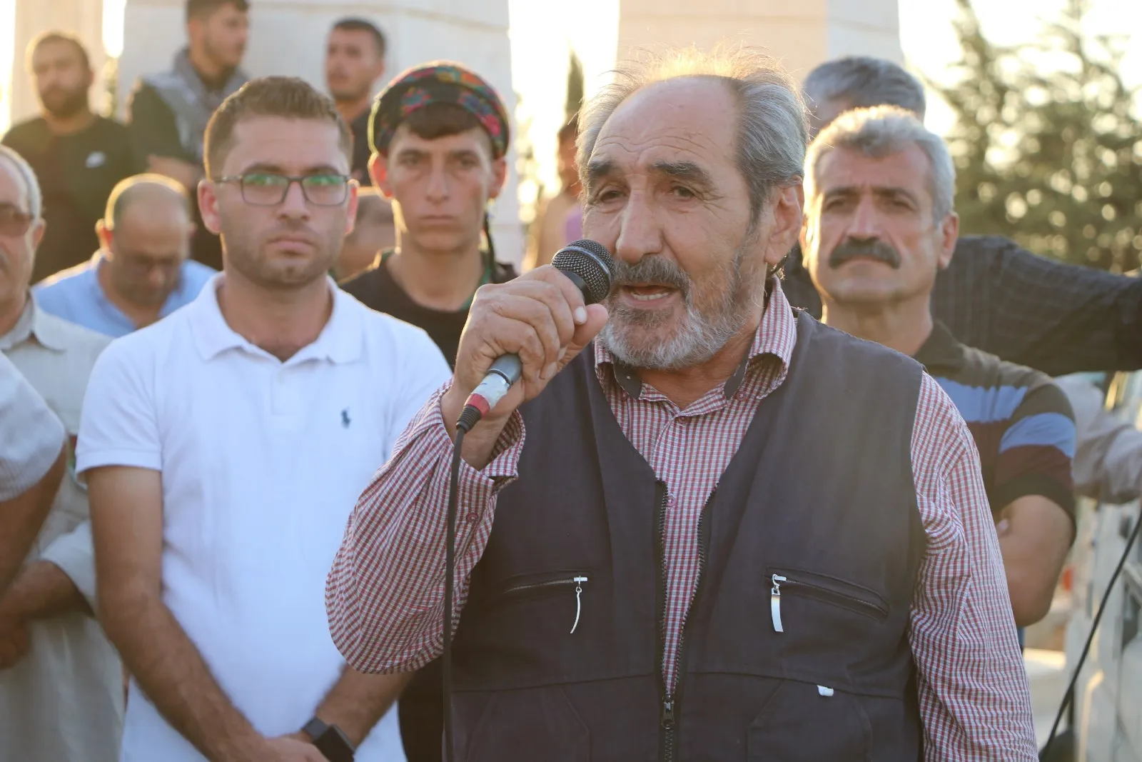 Şêniyên Amûdê cenazeyê şehîd Necmedîn Feysel oxir kir