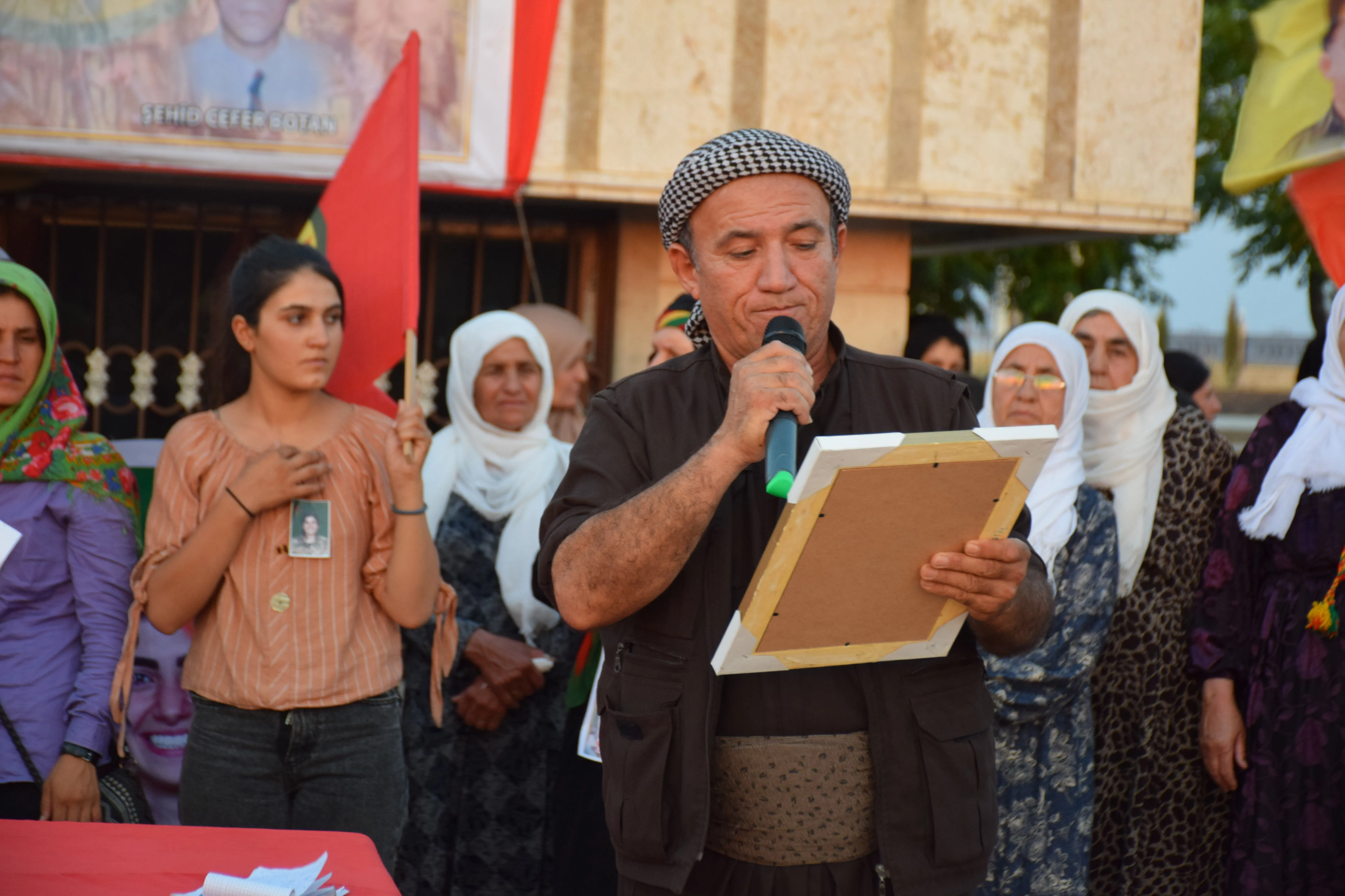 Bi merasîmeke bi haybet cenazeyê şehîd Vejîn Jiyan hat veşartin