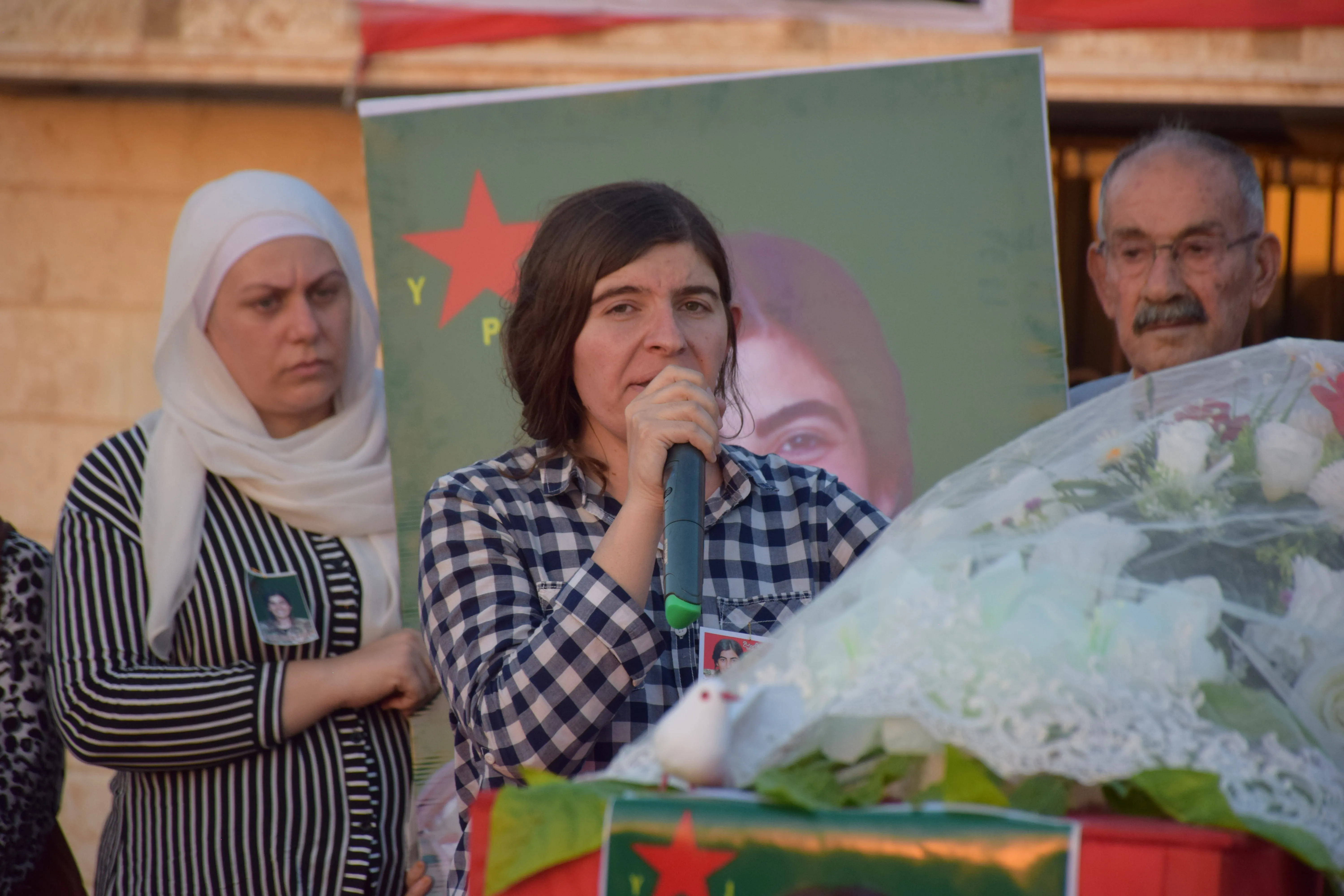 Bi merasîmeke bi haybet cenazeyê şehîd Vejîn Jiyan hat veşartin