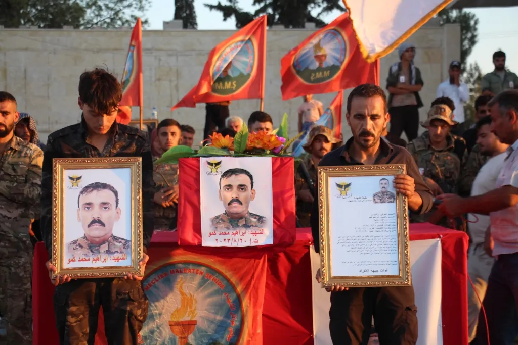 `Ji bo gel bi rûmet û serfiraz bijî şehîdan canê xwe feda kir`