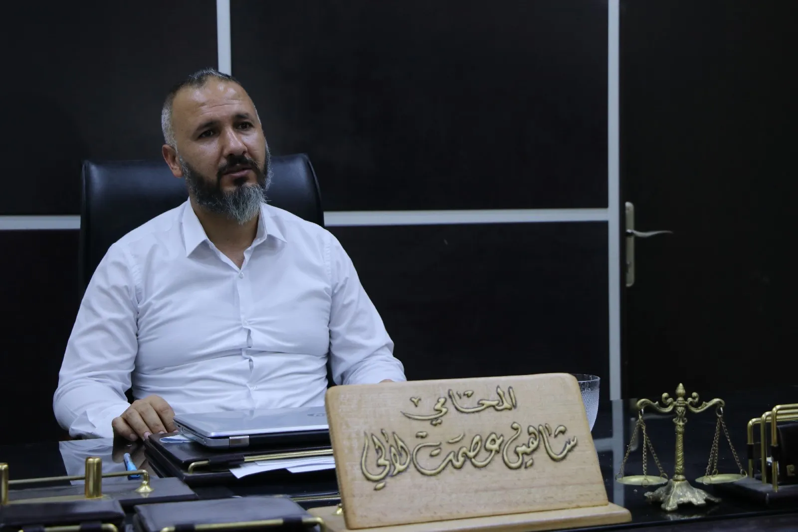 Hiqûqnas Lalê: Li herêmên dagirkirî nifşekî kujer tê gihandin
