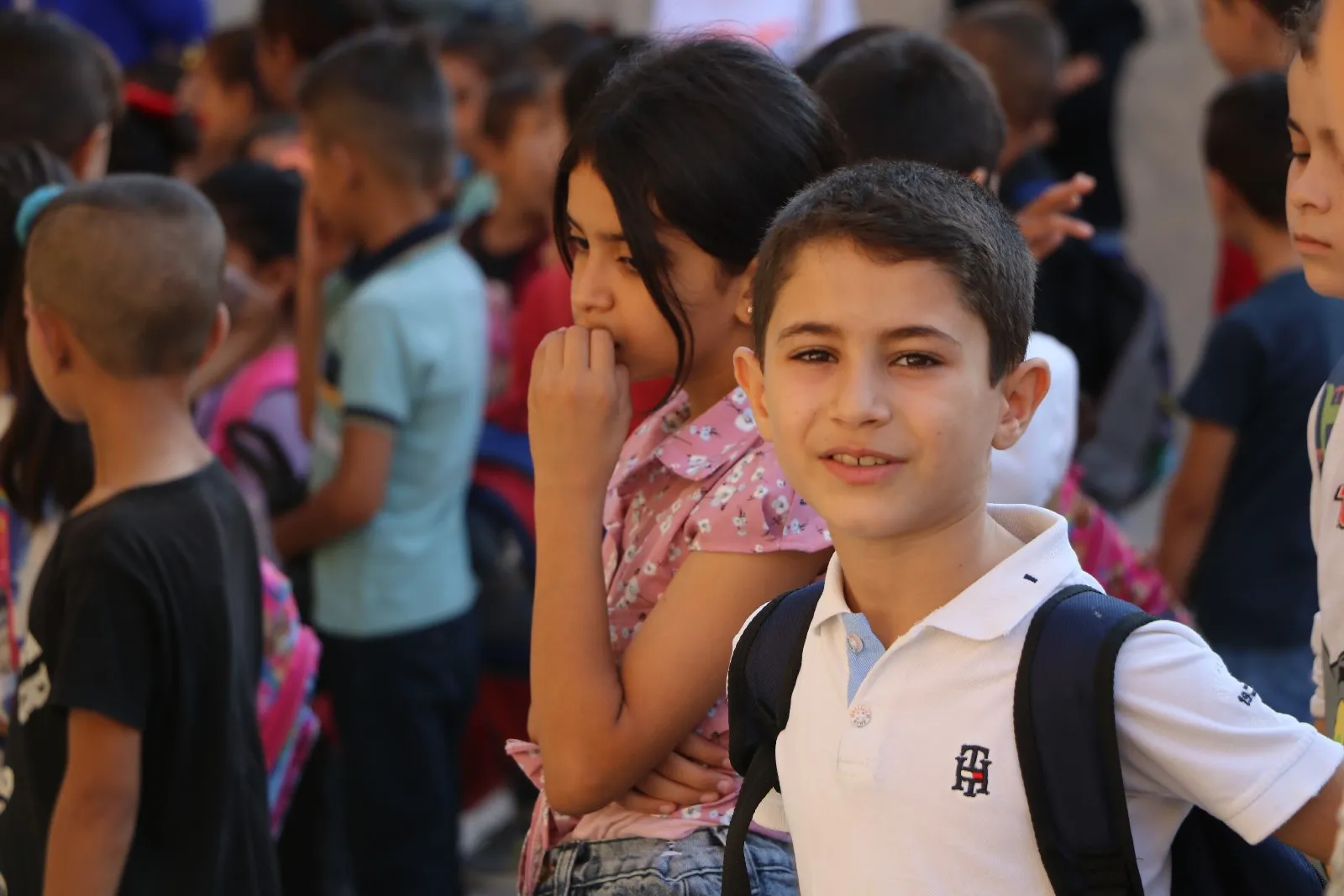 Dewama xwendekaran li dibistanên Bakur û Rojhilatê Sûriyeyê dest pê kir