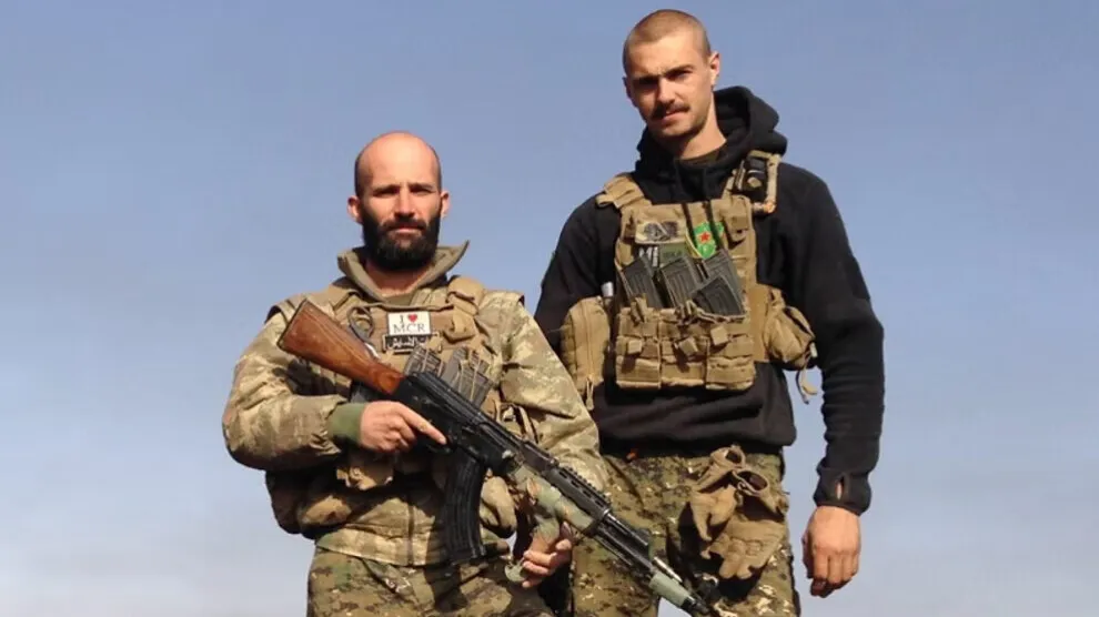 ​​​​​​​Li Rojava 'terorîst' li Ukraynayê qehreman