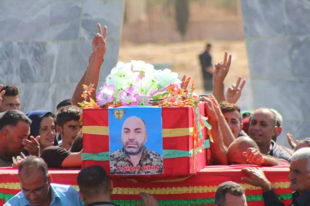 Xelkê herêma Firatê 2 cangoriyên azadiyê oxir kirin