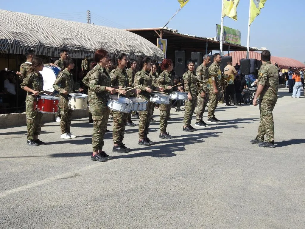 450 ciwan tev li refên Hêzên Erka Xweparastinê bûn