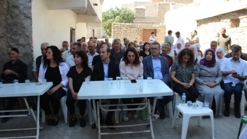 Li Amedê xelkê Bakur serdana şîna Seyîd Evran kir