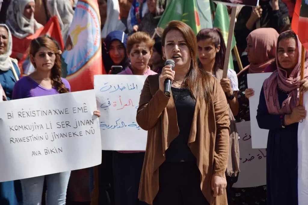 ​​​​​​​Bi hezaran jinan Jîna Emînî bi bîr anî