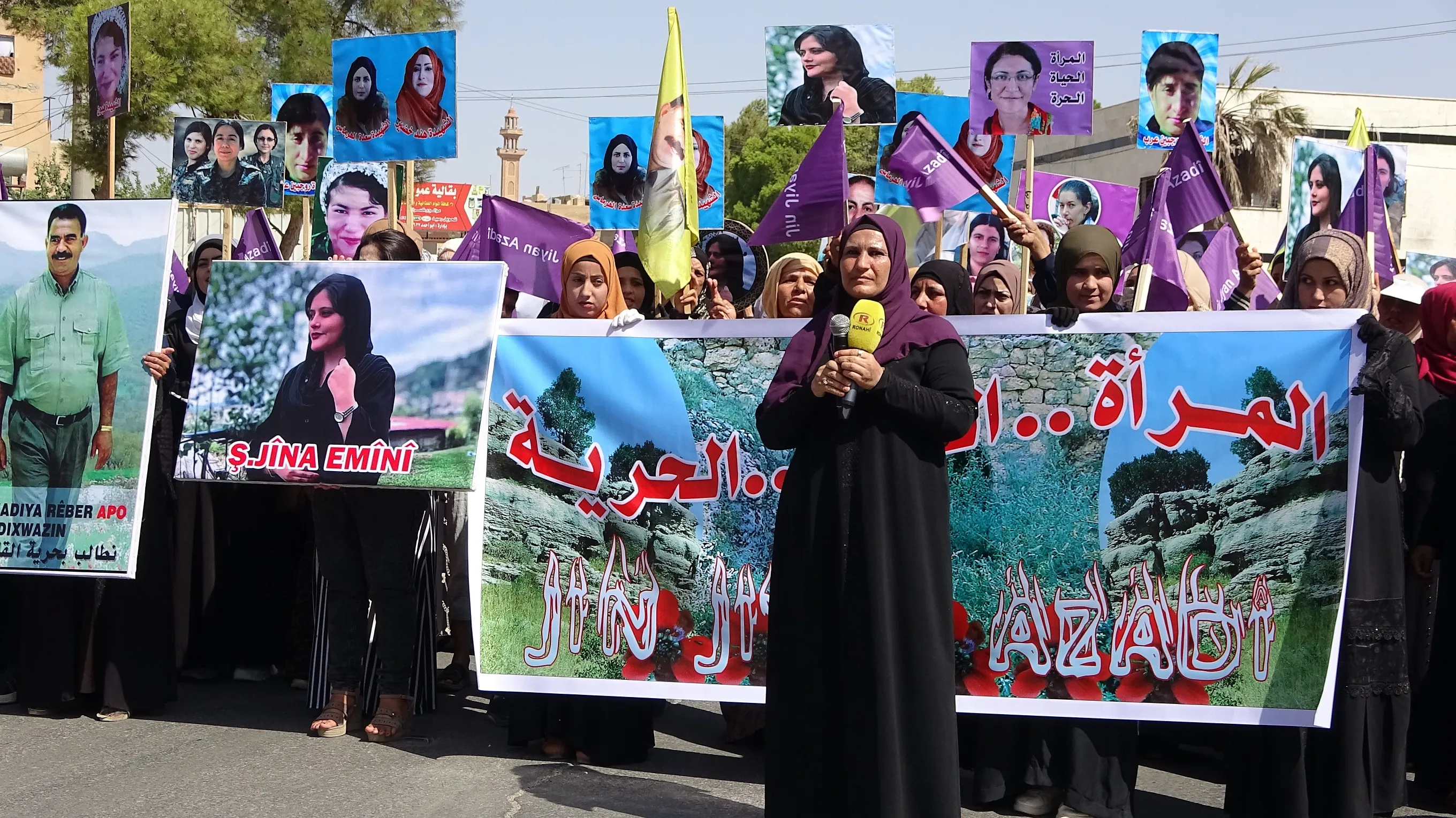 ​​​​​​​Bi hezaran jinan Jîna Emînî bi bîr anî