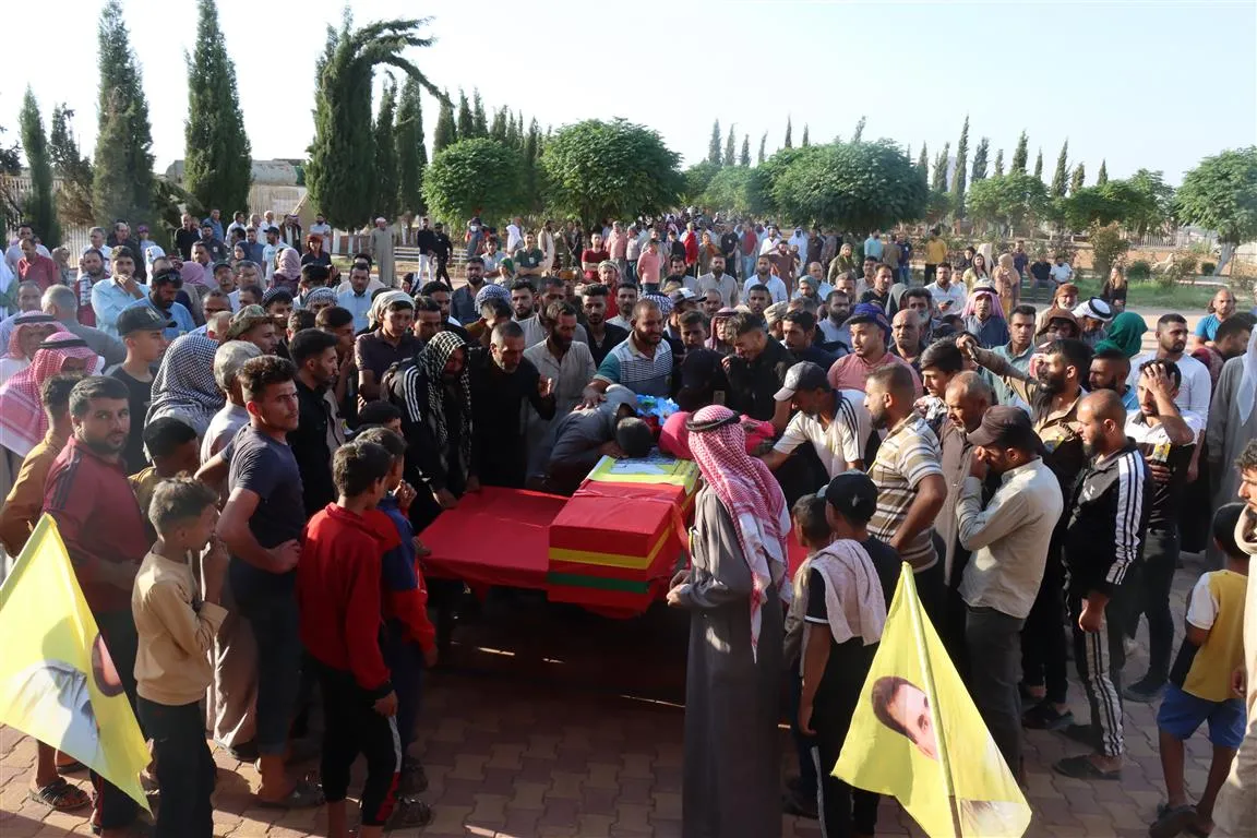 Cenazeyê şehîd Dilşêr Dirbêsiyê hat veşartin