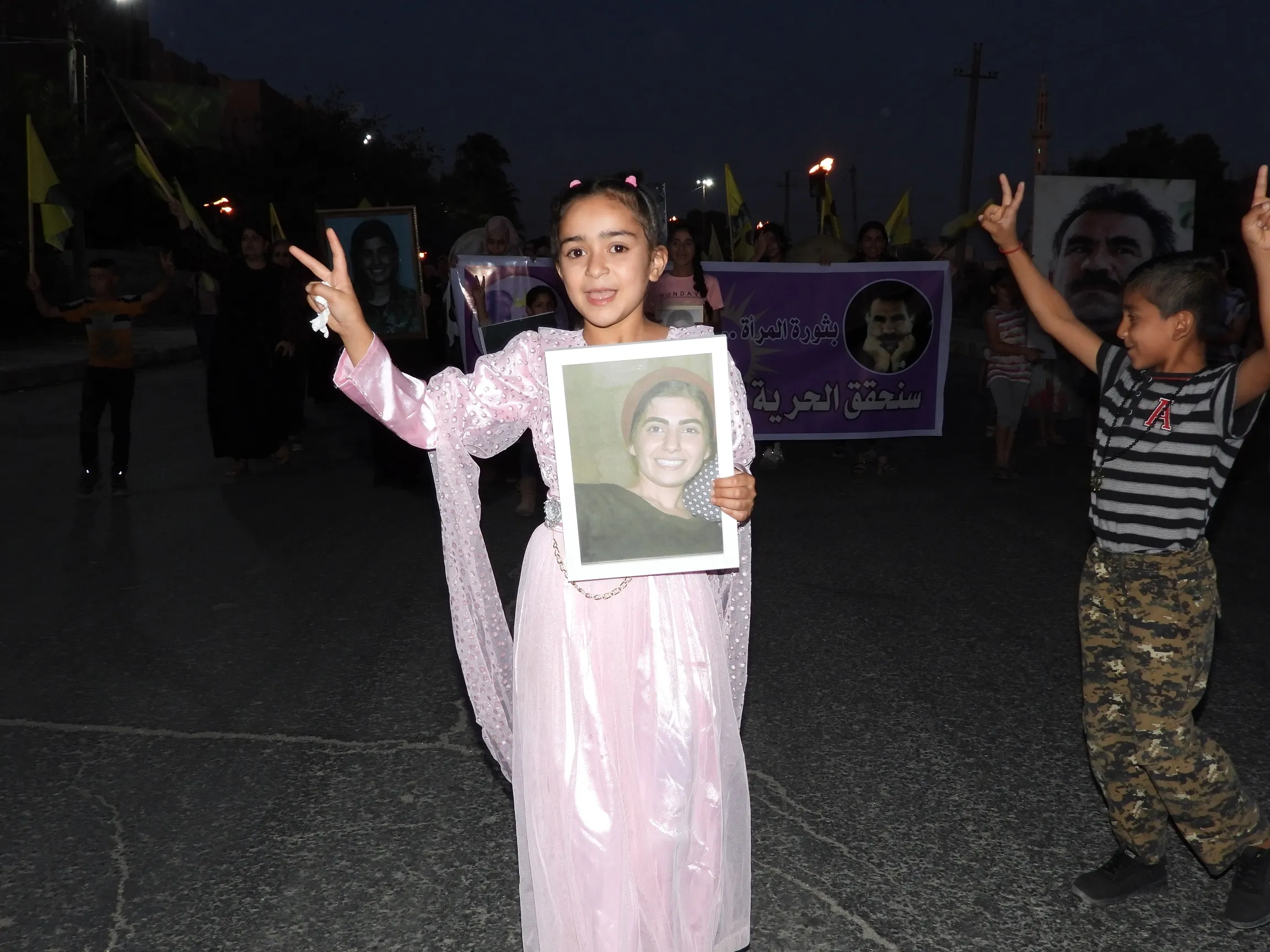 Ji bo azadiya fîzîkî ya Rêber Abdullah Ocalan meşeke meşaleyî