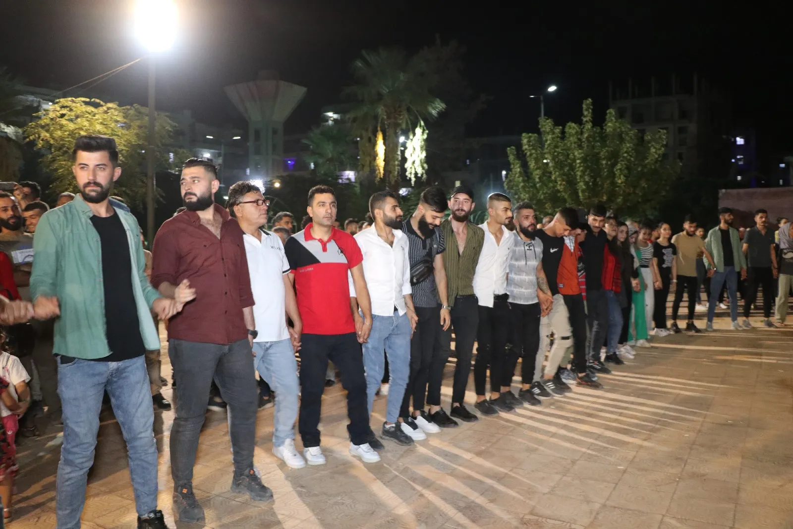 Şêniyên Helebê serkeftina QSD'ê pîroz kir