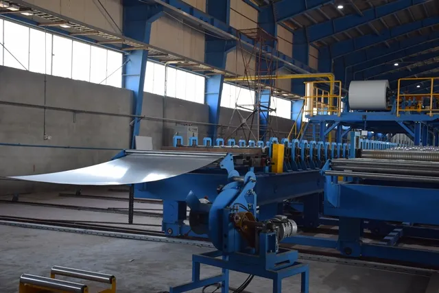 ​​​​​​​Kargeha Sandwich Panel li herêmê ya yekemîn e