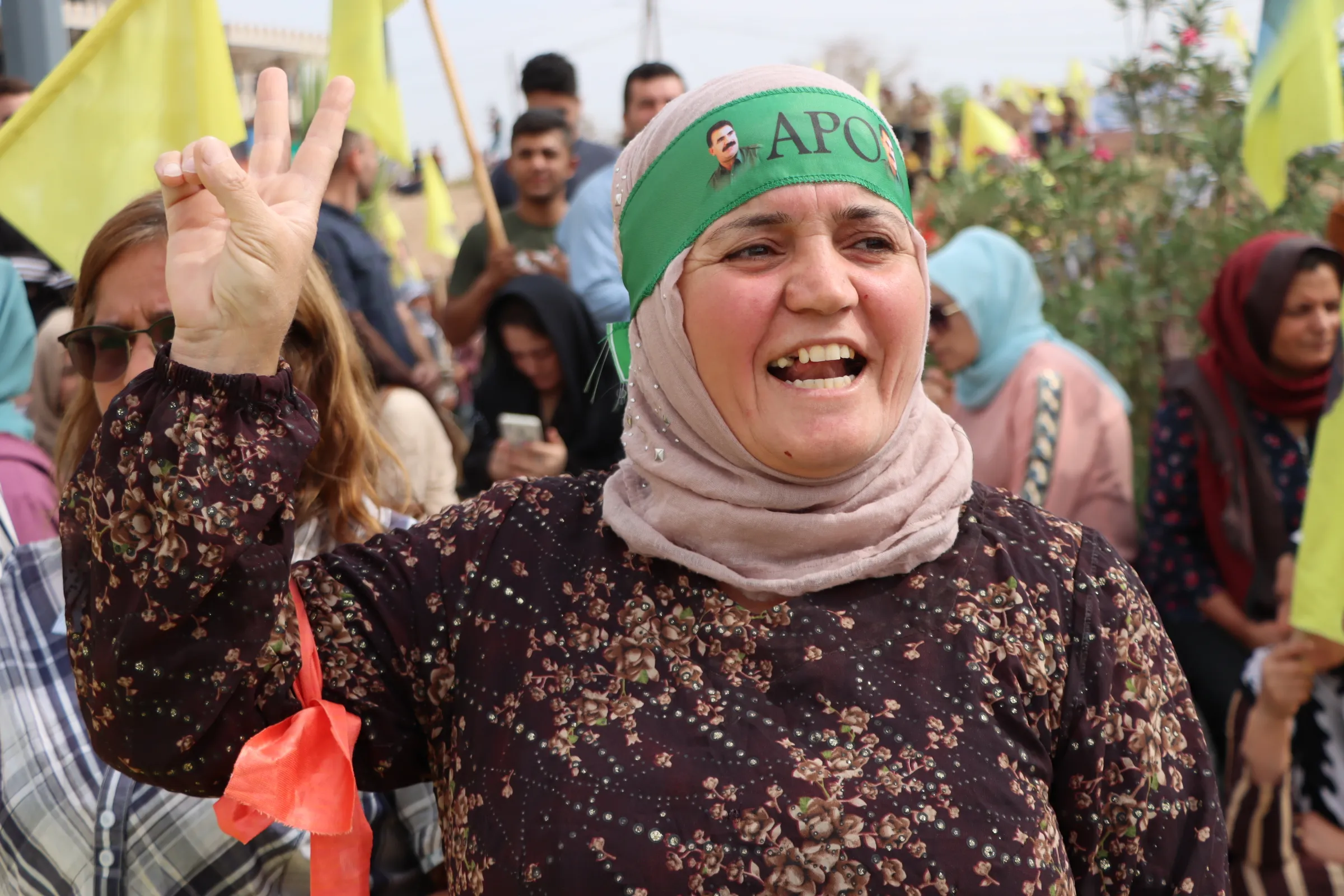 ​​​​​​​‘Em teslîm nabin, em li ser fikra Rêbertî mezin bûne′