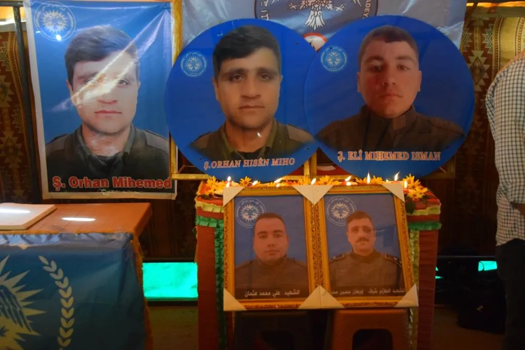 ​​​​​​​Xelkê herêma Firatê sersaxî da malbatên şehîd Elî Osman û Orhan Miho