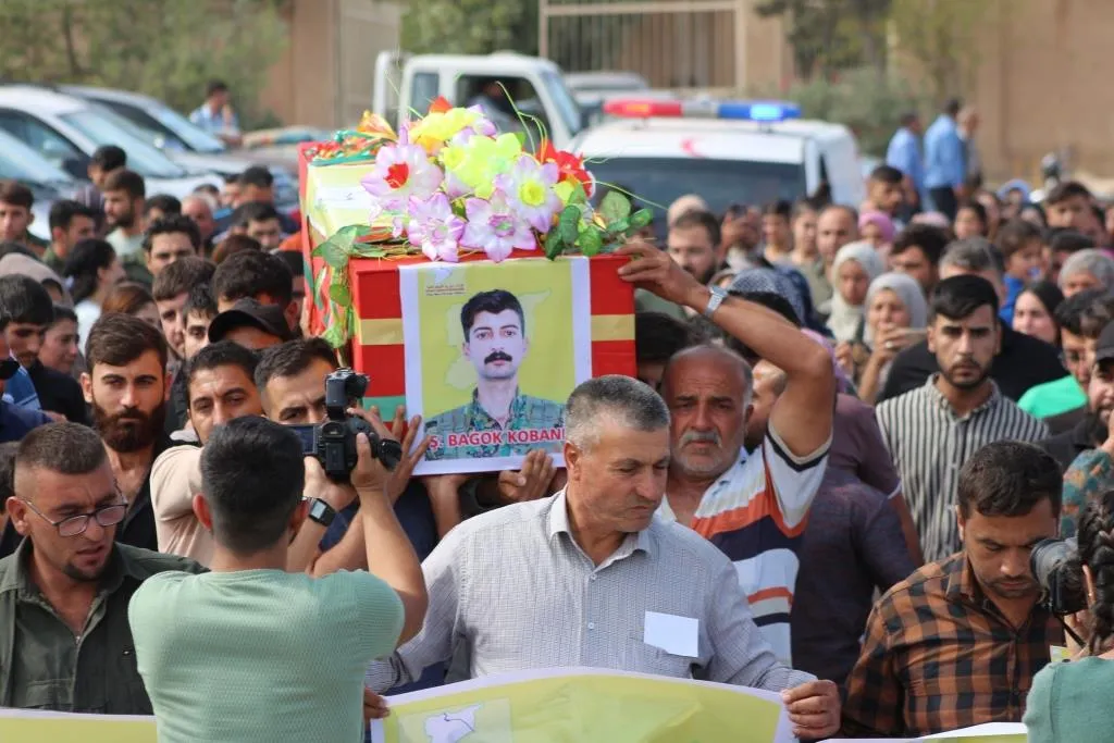Şêniyên Firatê şehîd Bagok Kobanê oxir kir