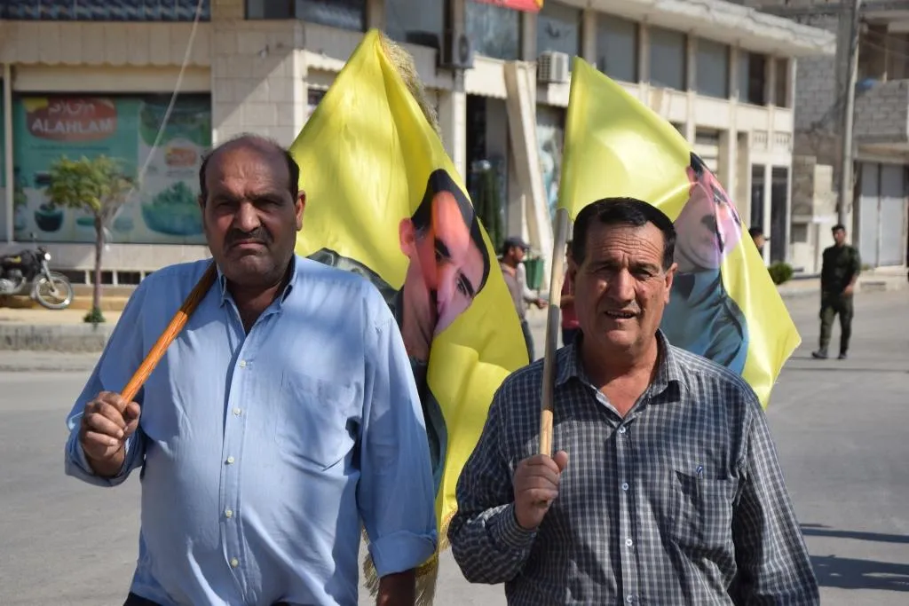 ​​​​​​​Li Minbic û Kobanê meşên li dijî komployê