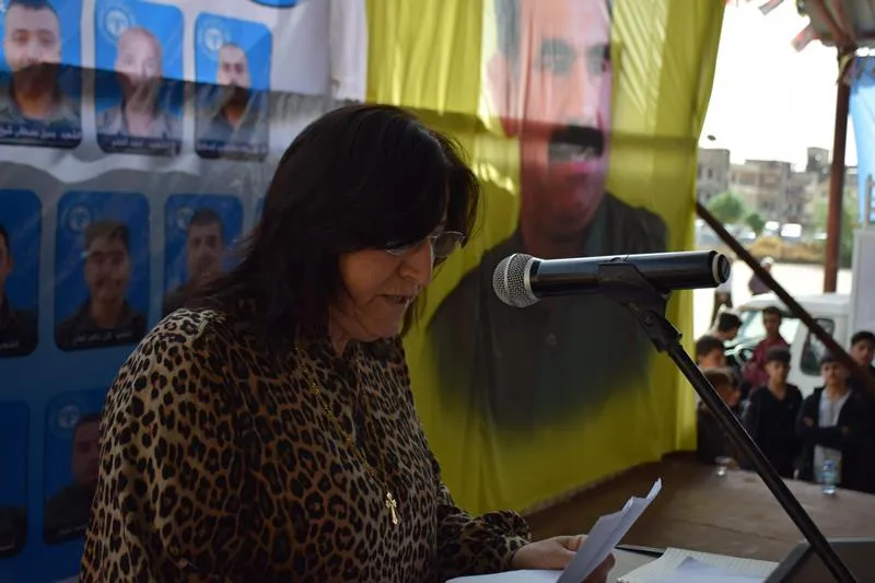 Bi deh hezaran kesî êşa malbatên şehîdan parve kir