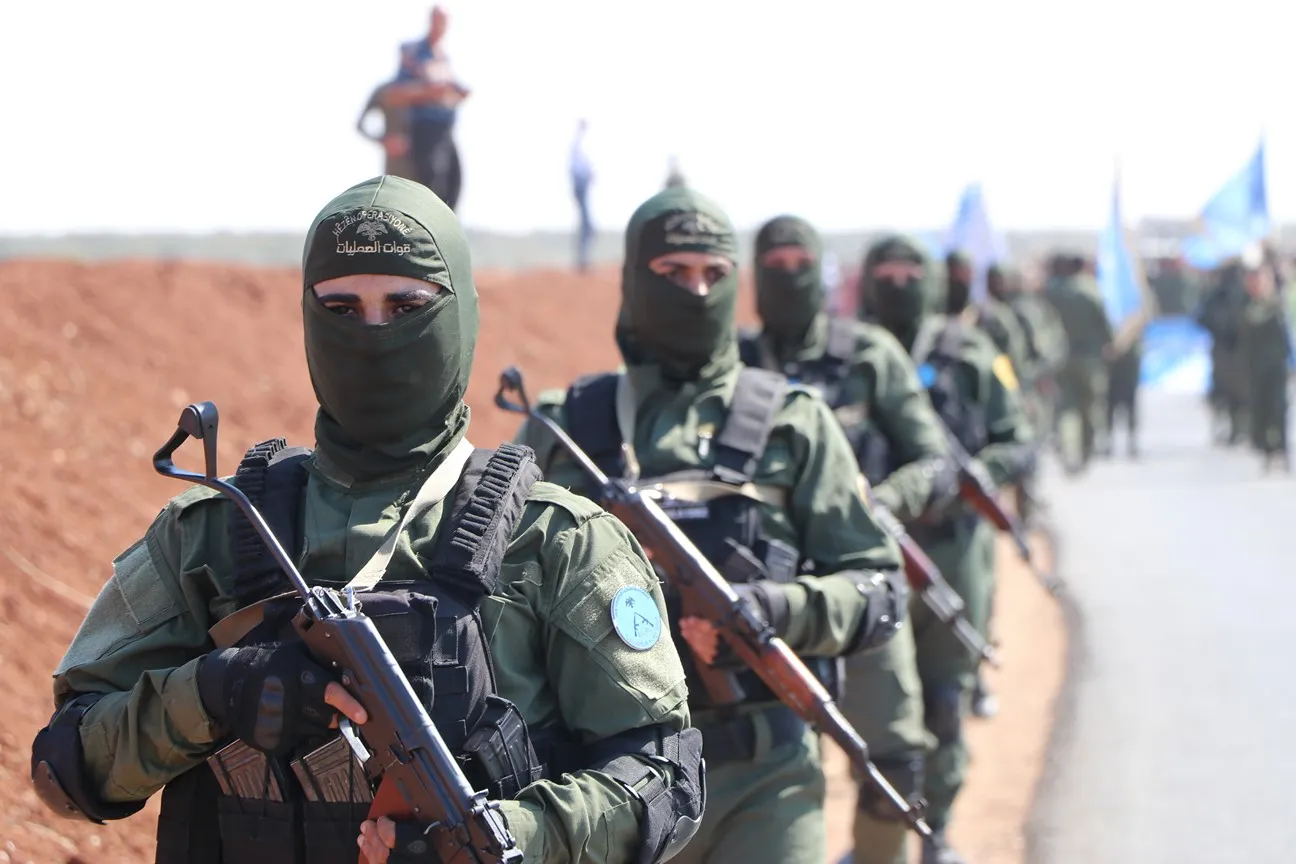 ​​​​​​​Cenazeyên 2 şehîdan bi merasîmekê hatin veşartin