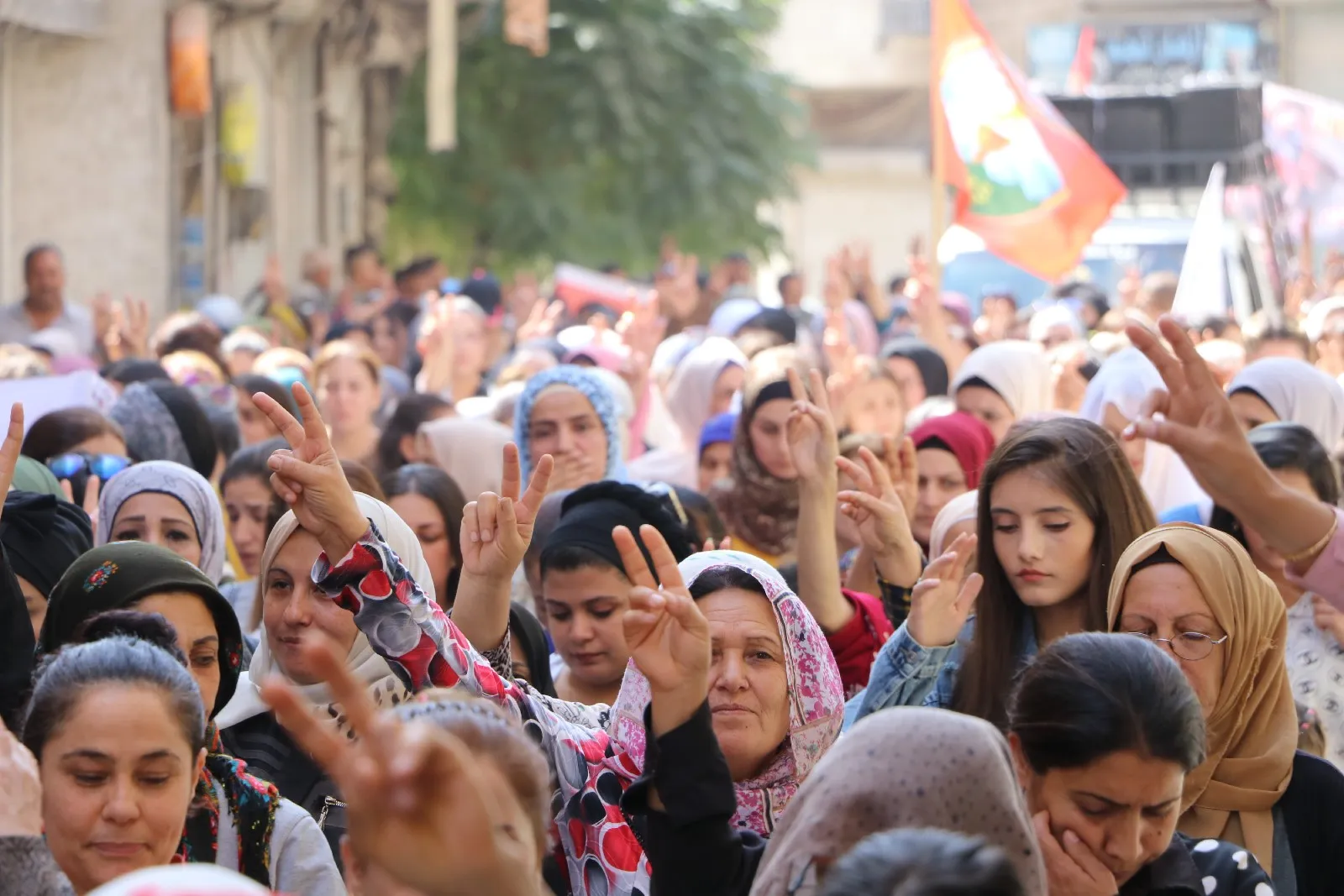 Li Helebê jî hêrsa li dijî êrişan