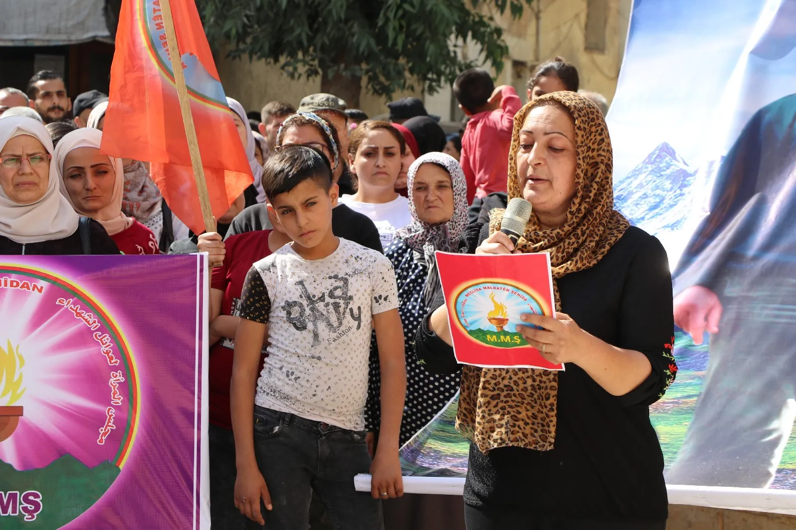 Li Helebê jî hêrsa li dijî êrişan