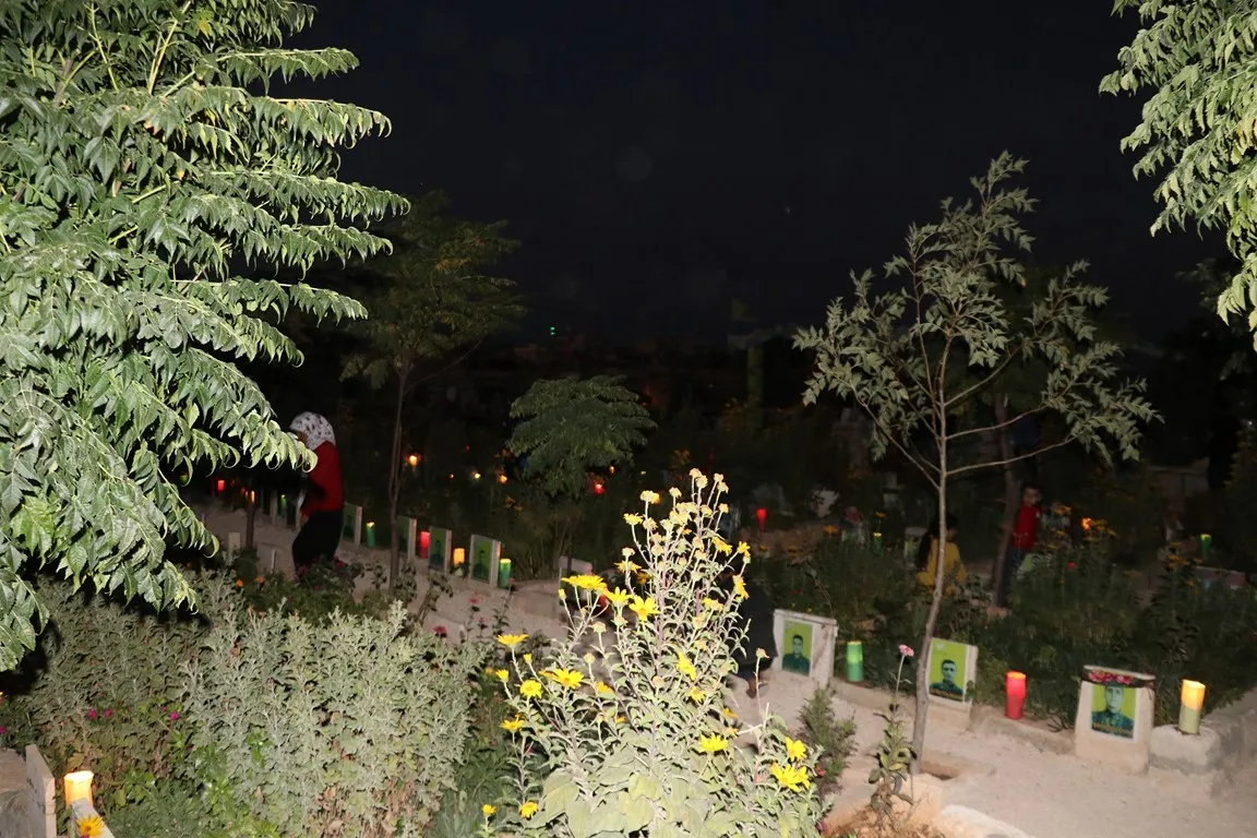 ​​​​​​​Gerîlayên bi çekên kîmyewî şehîd bûne hatin bibîranîn