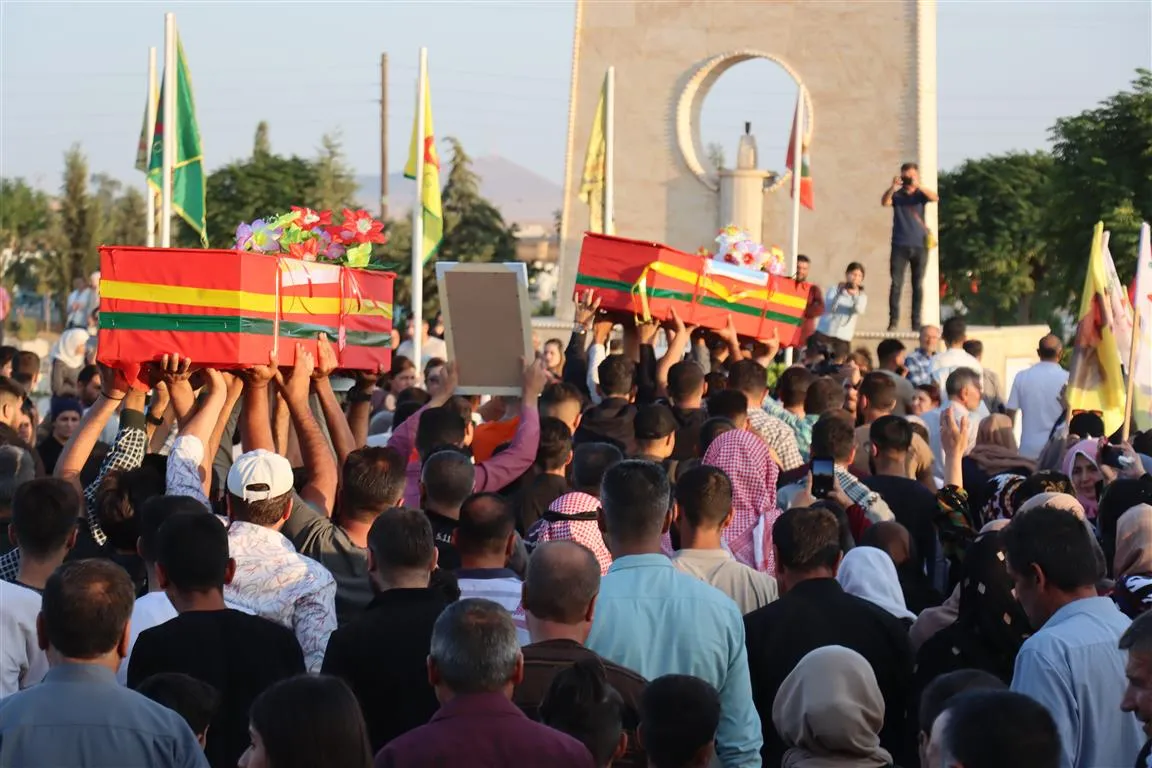 Cenazeyên şehîd Ednan û şehîd Mecid hatin veşartin