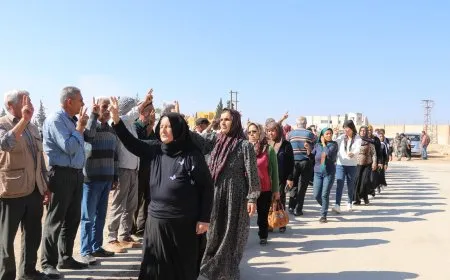 ​​​​​​​Ji bo şervanê YPG`ê Bahoz Heleb merasîma sersaxiyê