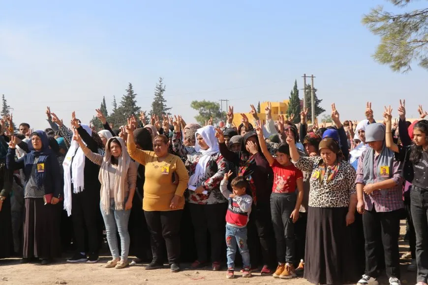 ​​​​​​​Ji bo şervanê YPG`ê Bahoz Heleb merasîma sersaxiyê