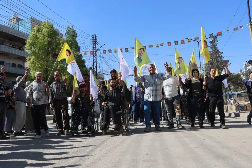 Çalakiya Konvedanê di roja 6′an de bi banga azadiya Rêber Abdullah Ocalan dewam dike