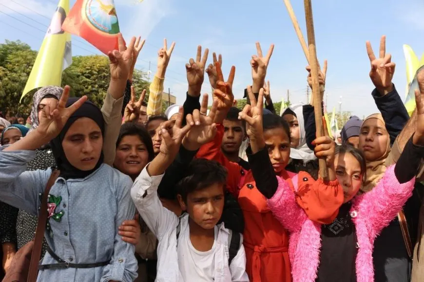 Xelkê Sirînê ji bo azadiya Rêber Abdullah Ocalan meşiya