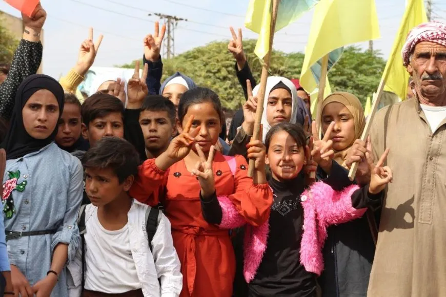 Xelkê Sirînê ji bo azadiya Rêber Abdullah Ocalan meşiya