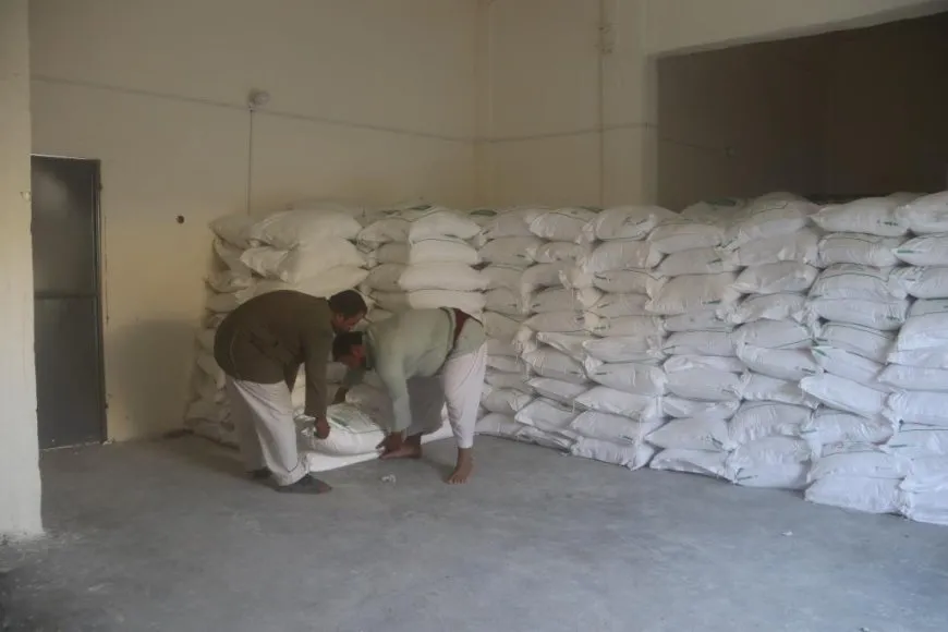 Yekitiya Dikanan a Dêrazorê 60 ton şekir wergirt