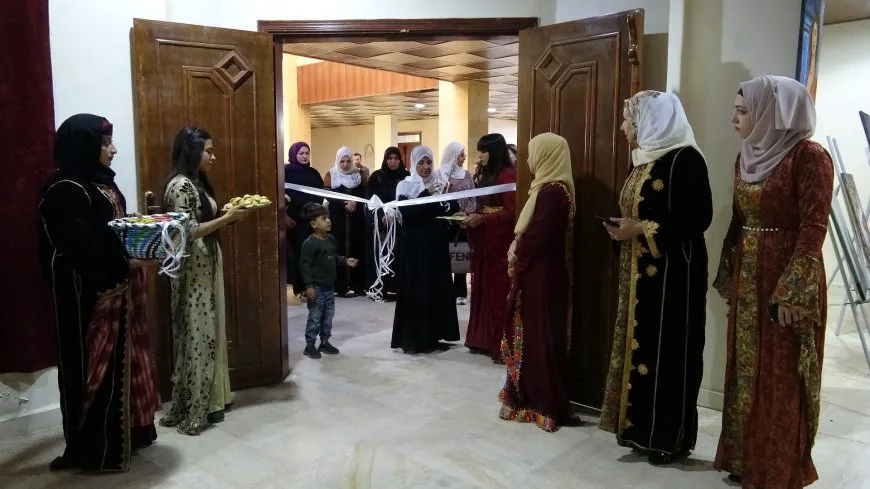 Piştî Reqayê Hîlala Zêrîn pêşangehek li Tebqayê li dar xist