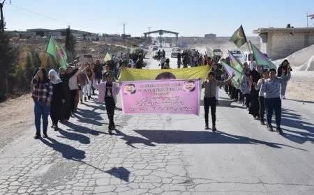 Ciwanan ji bo azadiya fîzîkî ya Rêber Abdullah Ocalan meşiyan