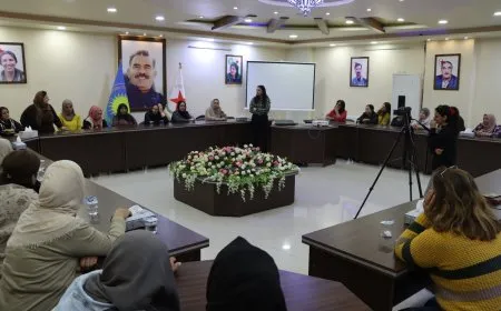 Felsefeya Jin, Jiyan, Azadî; mijara komxebata jinan bû