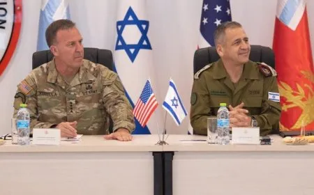 Fermandarê CENTCOM′ê serdana Îsraîlê dike