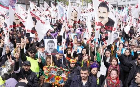 Meşvanên azadiyê bi israr in: Çi dibe bila bibe em ê biçin Gemlîkê