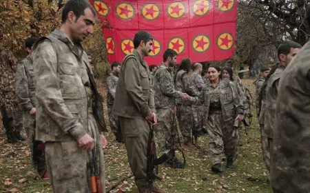 Gerîlayên HPG û YJA Starê 45’ mîn  salvegera PKK'ê pîroz kir