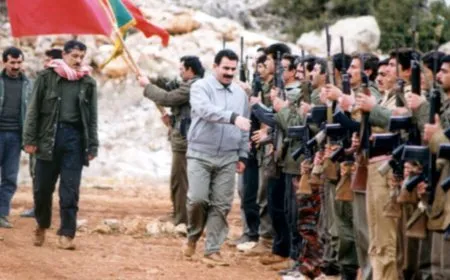KONGRA GEL: Salvegera 45'an a PKK'ê pîroz kir