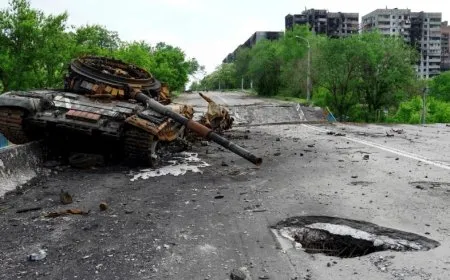 Rûsya bakur û başûrê Ukranyayê topbaran kir: Kuştî û birîndar hene