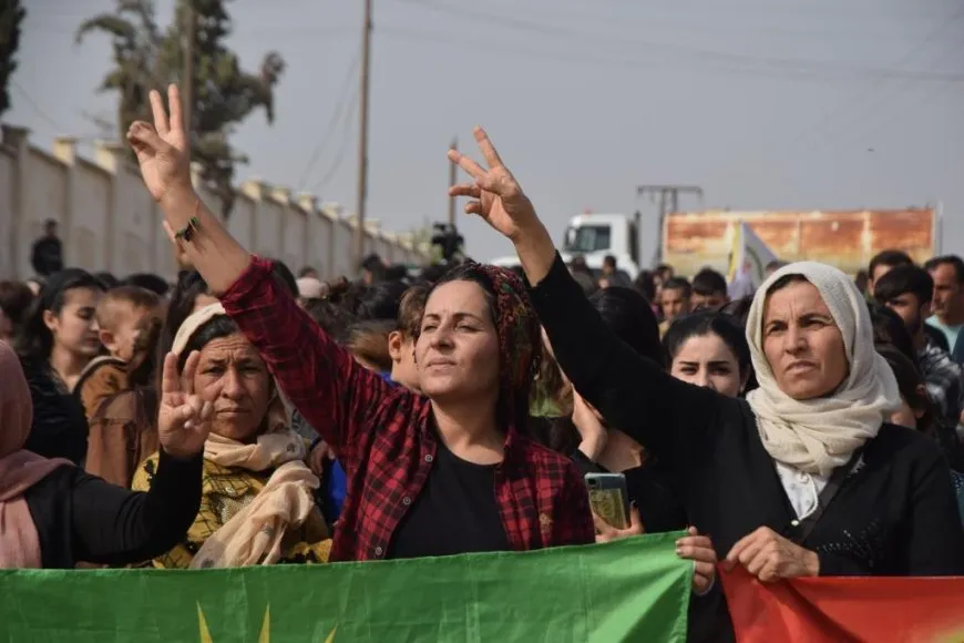 Şêniyên Kobanê Roja Kobanê ya Cîhanê pîroz kir