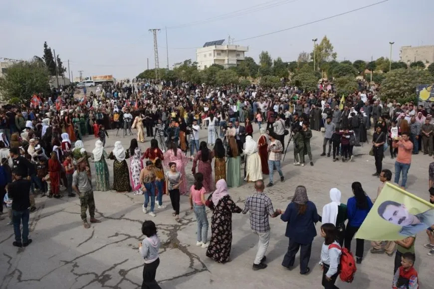 Şêniyên Kobanê Roja Kobanê ya Cîhanê pîroz kir