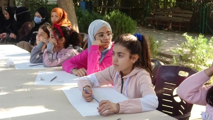 Li Reqayê pêşbirka hunerî ya jinên ciwan