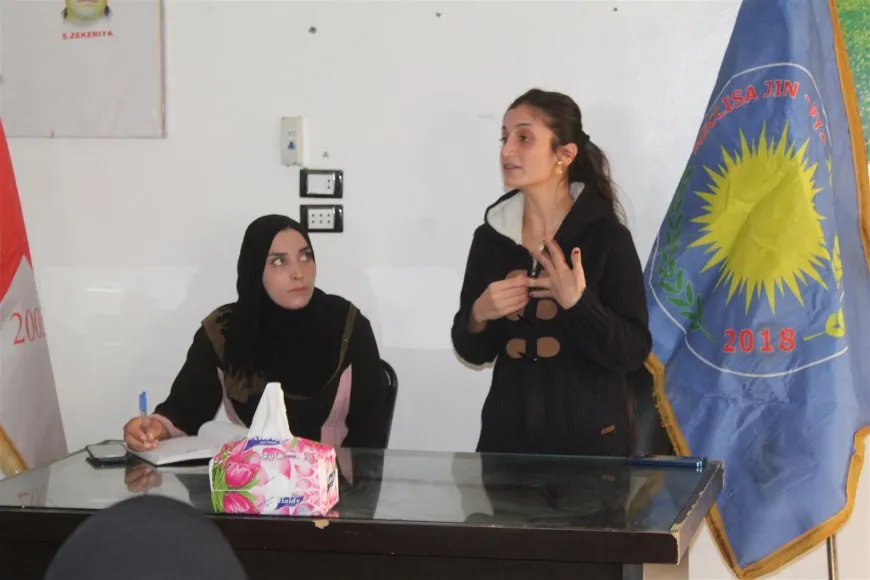 PYD′ê li Holê semînerek li ser rola jinan da