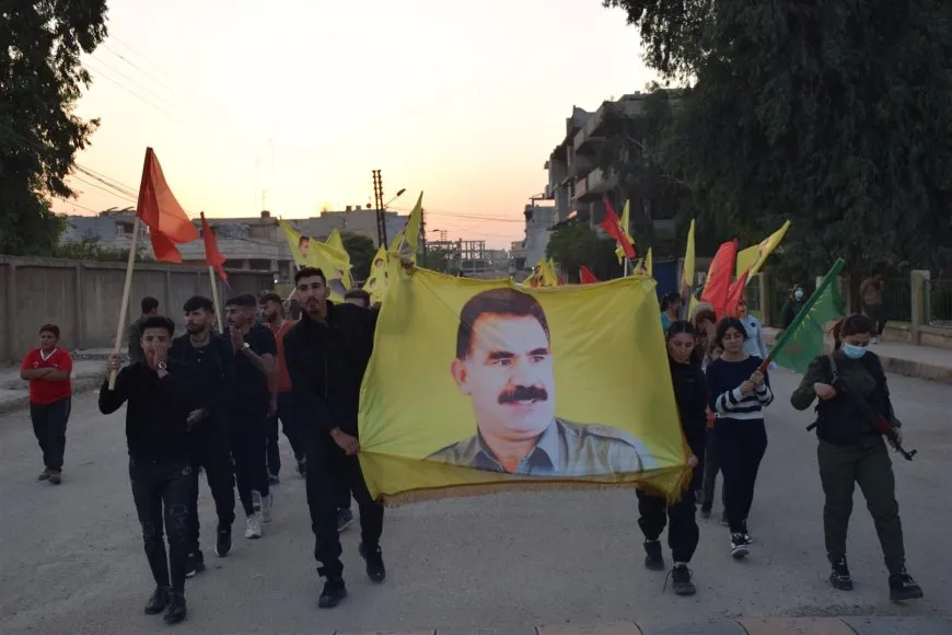 Ji bo şermezarkirina êrişa li dijî navenda ciwanên Minbicê meş hatin lidarxistin