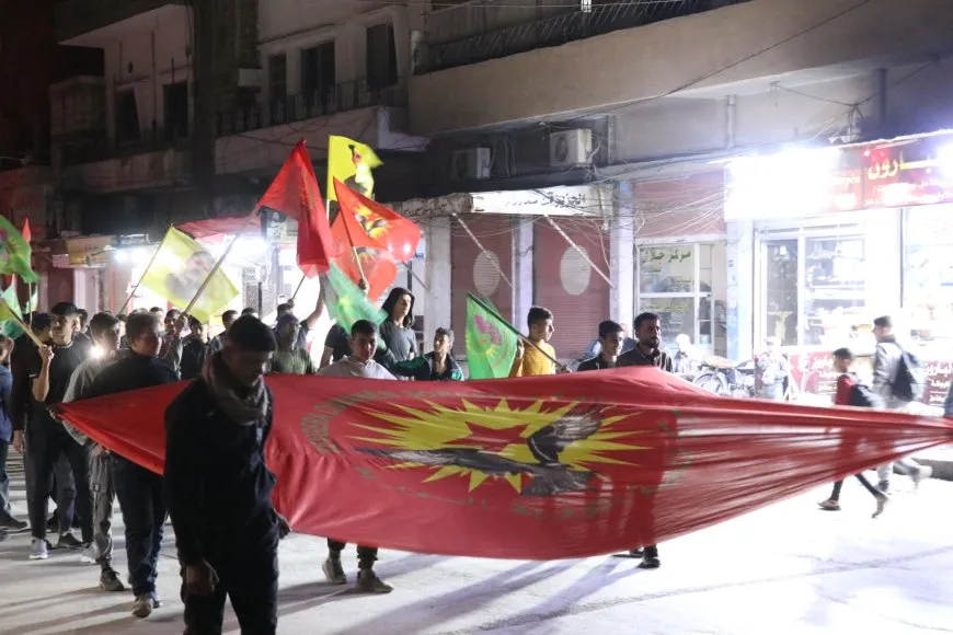 Ji bo şermezarkirina êrişa li dijî navenda ciwanên Minbicê meş hatin lidarxistin