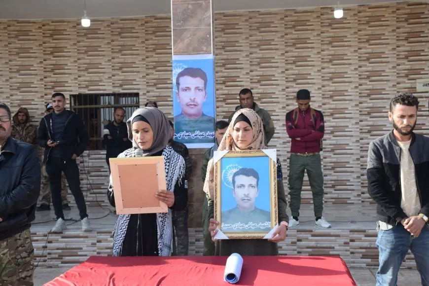 Şêniyên Şedadê cenazeyê şehîd Eyad Ibadî El Hisên oxir kir