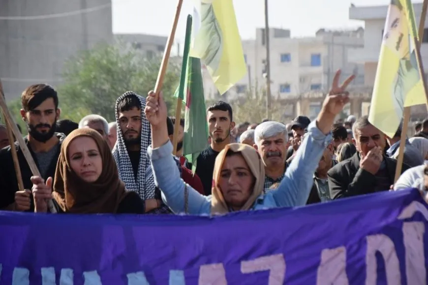 Êrişa li dijî navenda ciwanan li Kobanê hat şermezarkirin